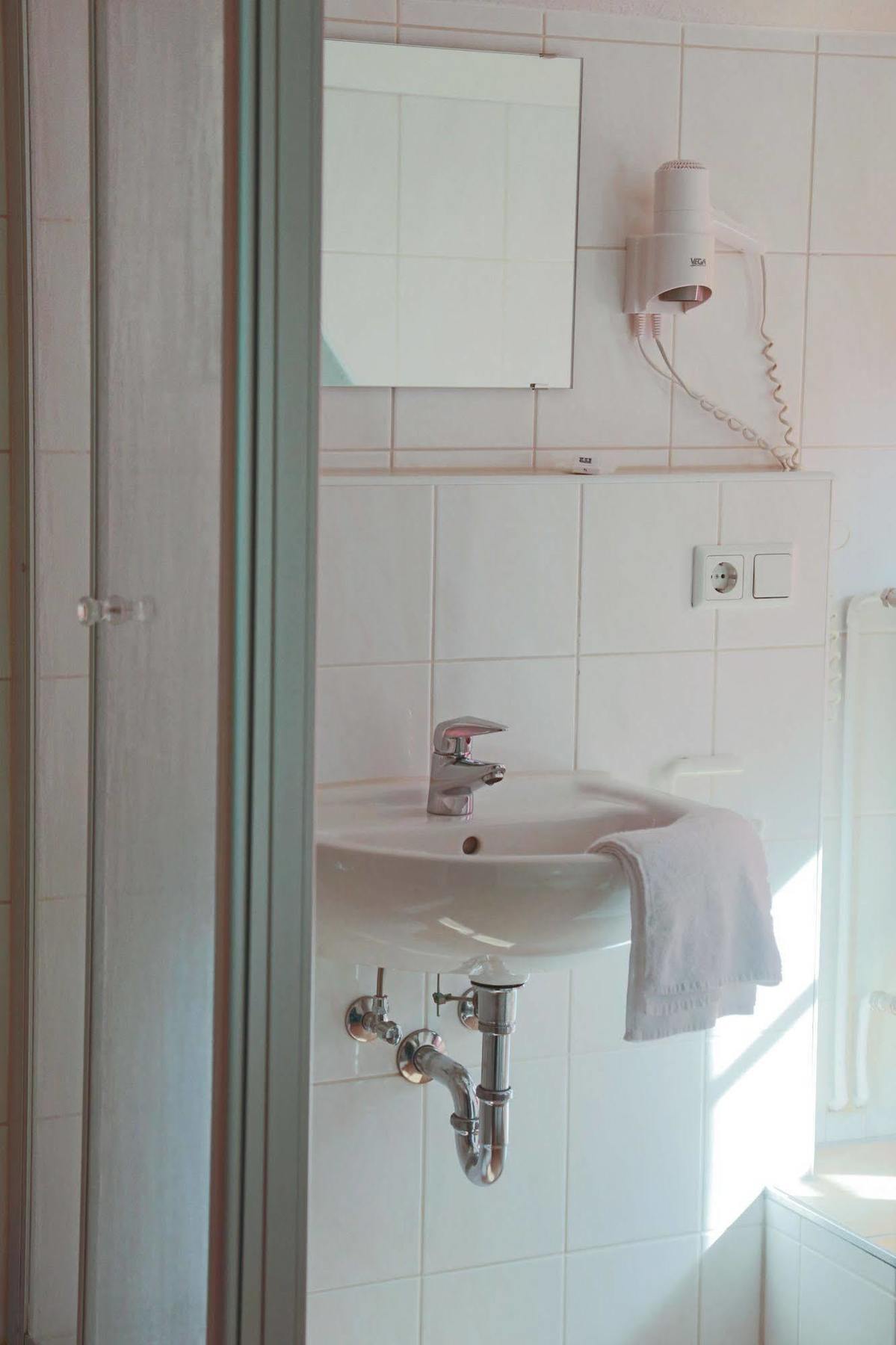 Hotel Doernersches Haus Walldorf  Esterno foto